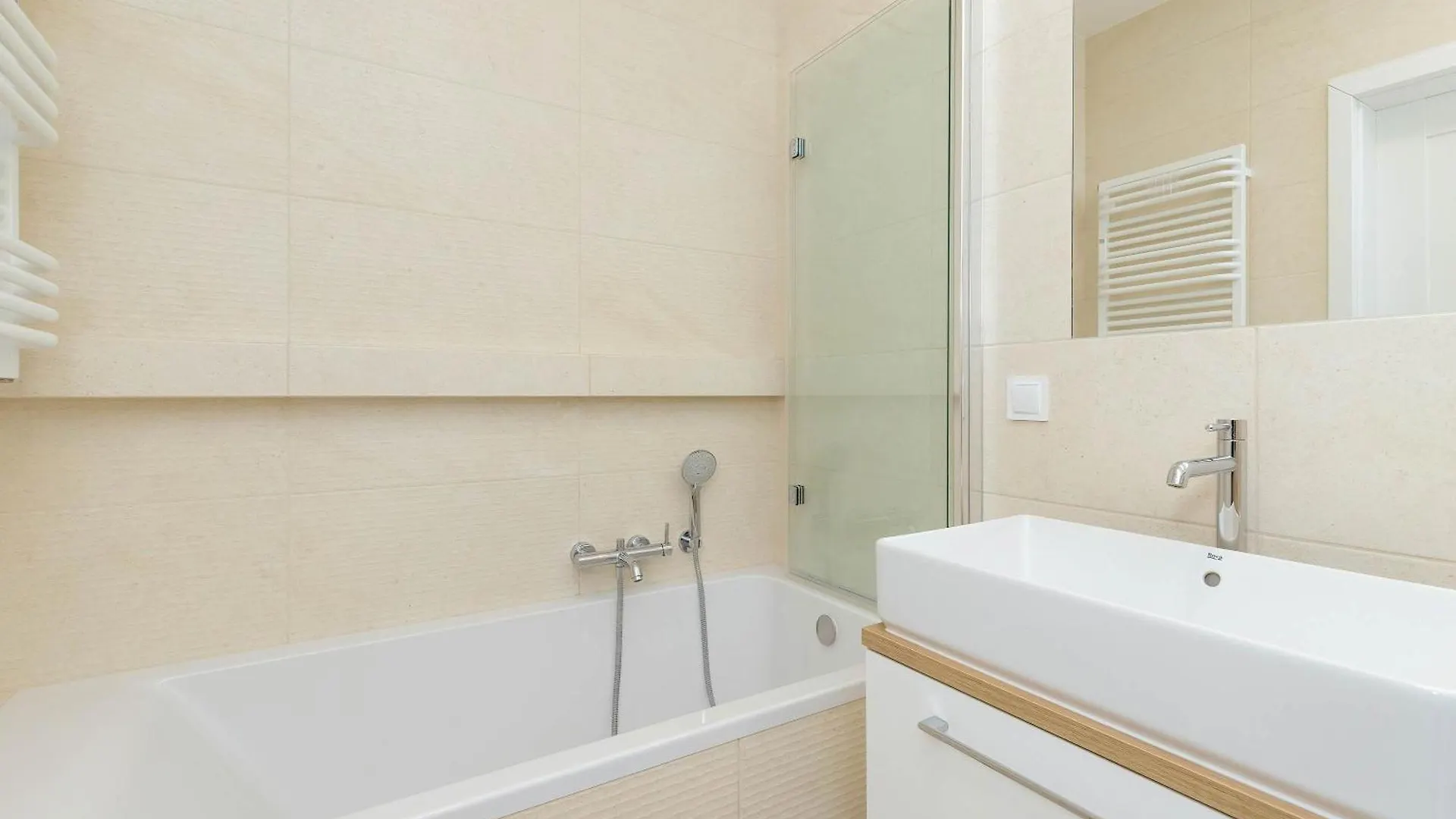 Bright Apartment Kazimierza Wielkiego Perfect For Remote Work By Noclegi Renters Gdansk Poland